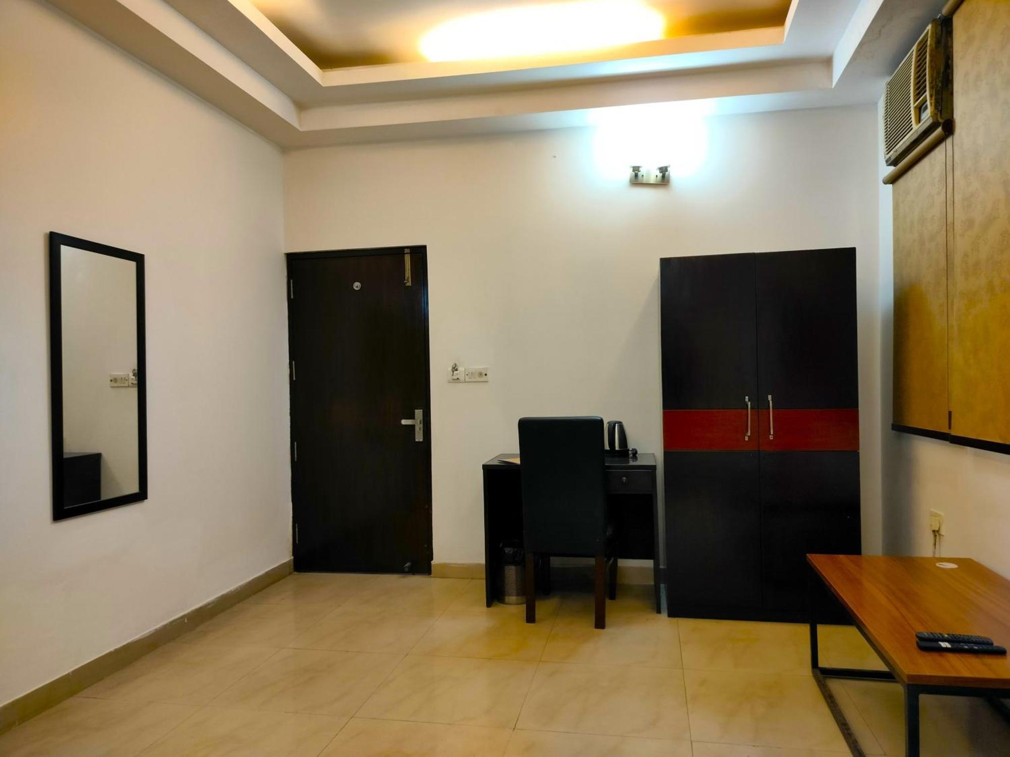 Jad Residency Airport * New Delhi